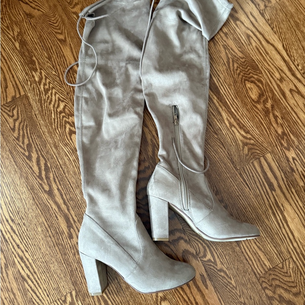 Elegant Over-the-Knee Beige Boots